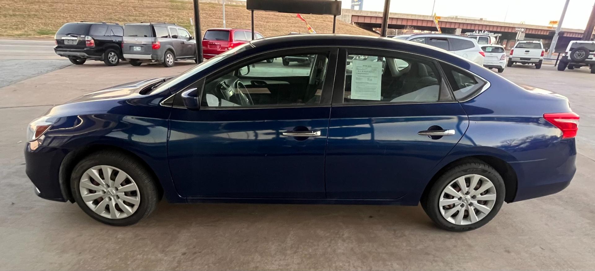 2018 BLUE NISSAN SENTRA SR; S; SL; SV S CVT (3N1AB7AP1JY) with an 1.8L L4 SFI DOHC 16V engine, CVT transmission, located at 8101 E. Skelly Dr., Tulsa, OK, 74129, (918) 592-3593, 36.121891, -95.888802 - Photo#3